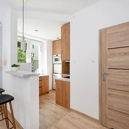 Zielna Comfort By Bookinghost *