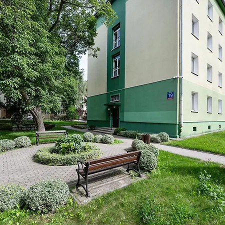 Zielna Comfort By Bookinghost Lejlighed