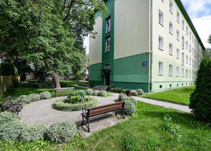 Zielna Comfort By Bookinghost Lejlighed